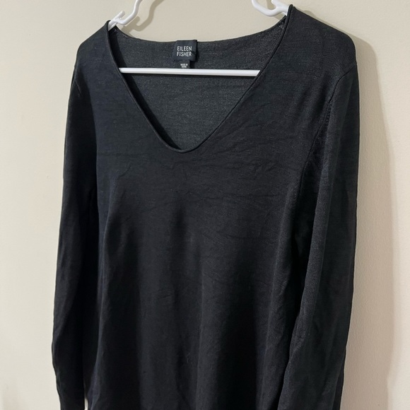 Eileen Fisher Black Silk Blend V-Neck Long Sleeve Blouse Size Medium - Picture 3 of 10